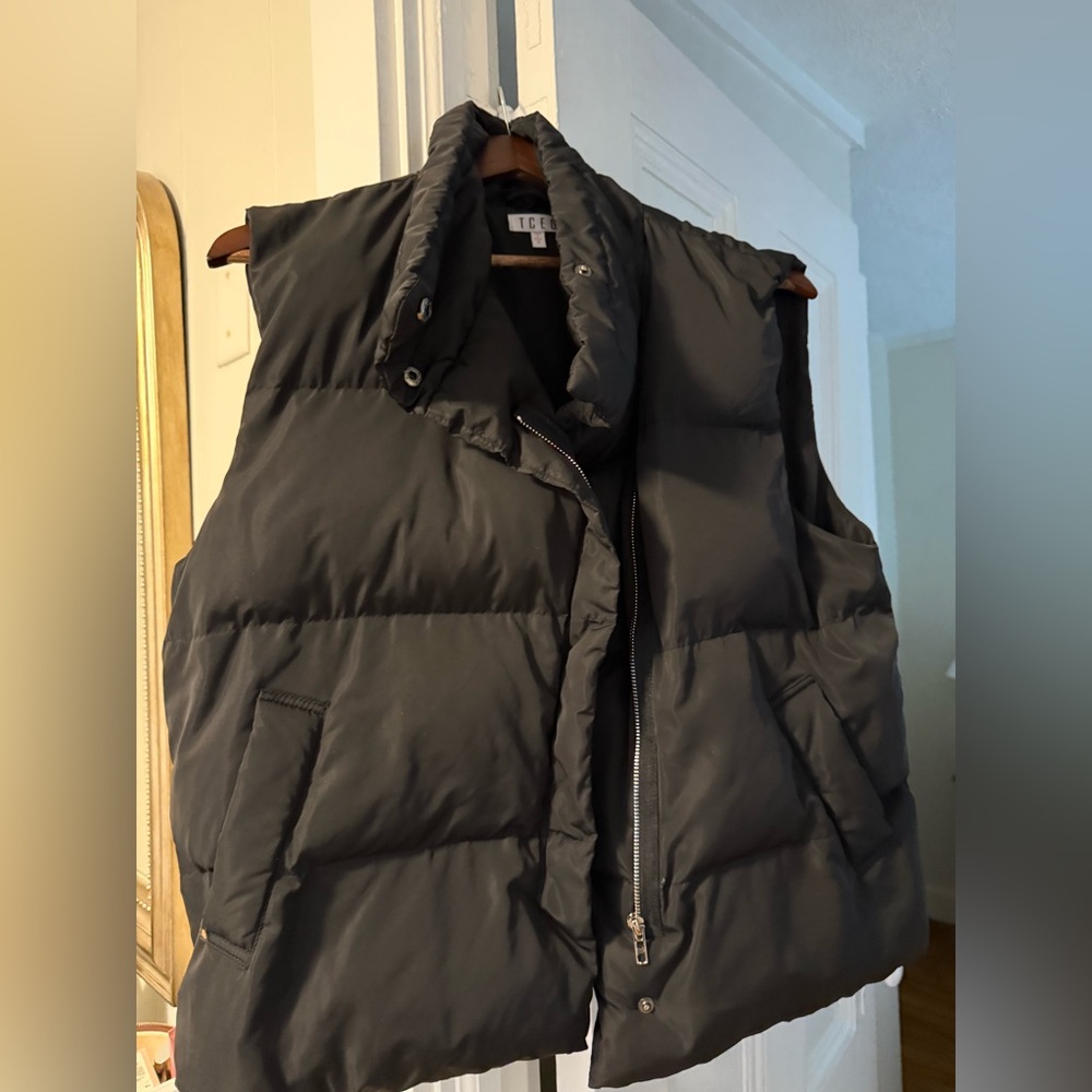 TCEC Black Puffer Vest